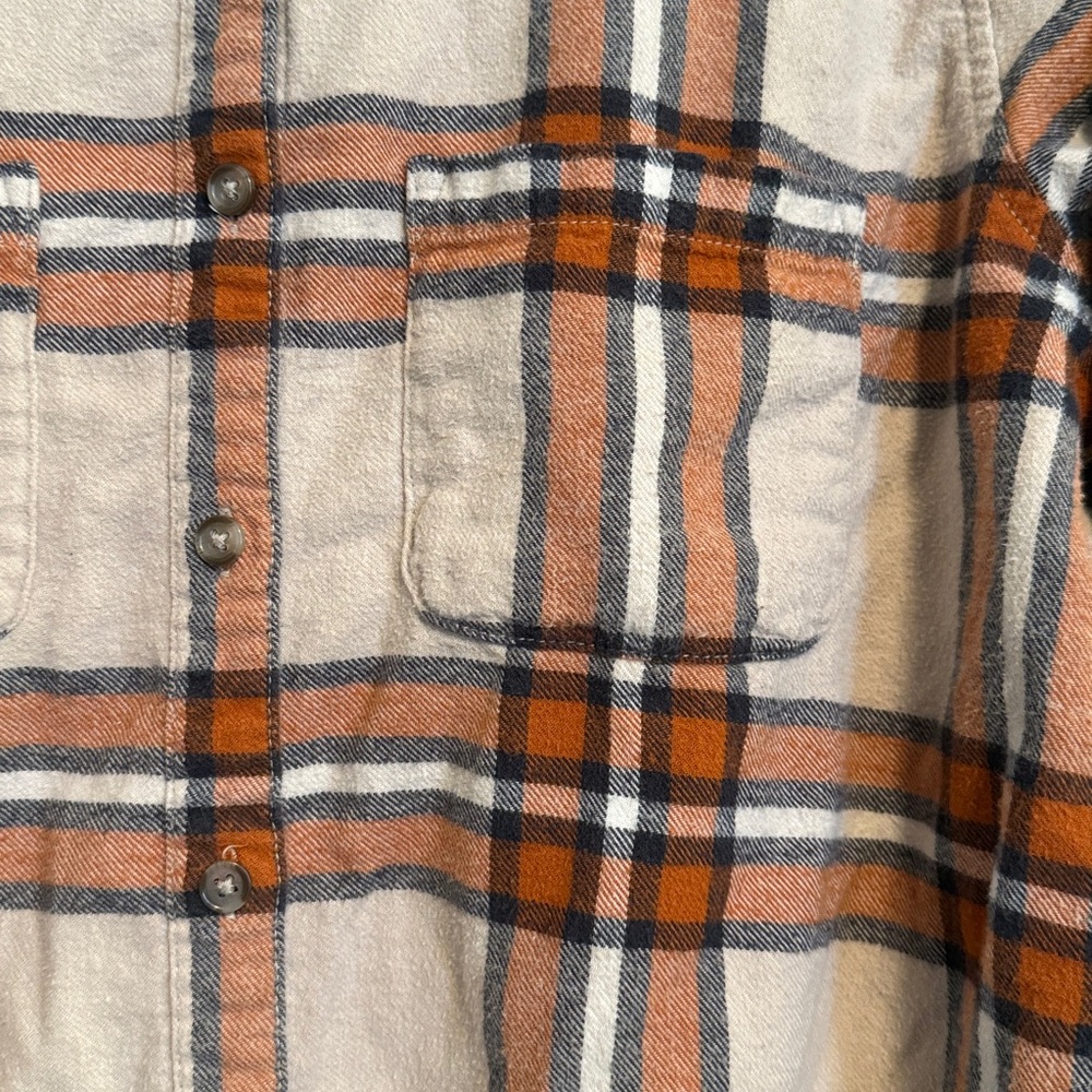๐ค Universal Thread Beige, Black, and Orange Plaid Flannel Button Down - Picture 3 of 5